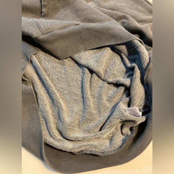 Wildfox Women’s Shady Lady Pullover Hoodie Kangaroo Pocket 1 Cold Shoulder Large - Picture 11 of 16